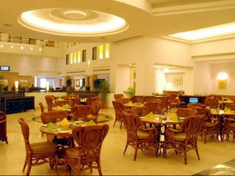 Greenpark Chennai Exterior foto The Grand Hotel