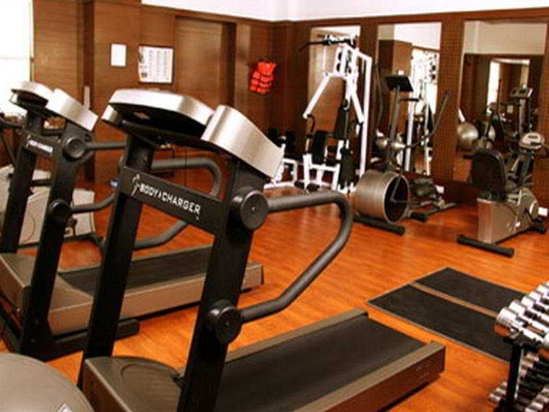 Greenpark Chennai Exterior foto A gym
