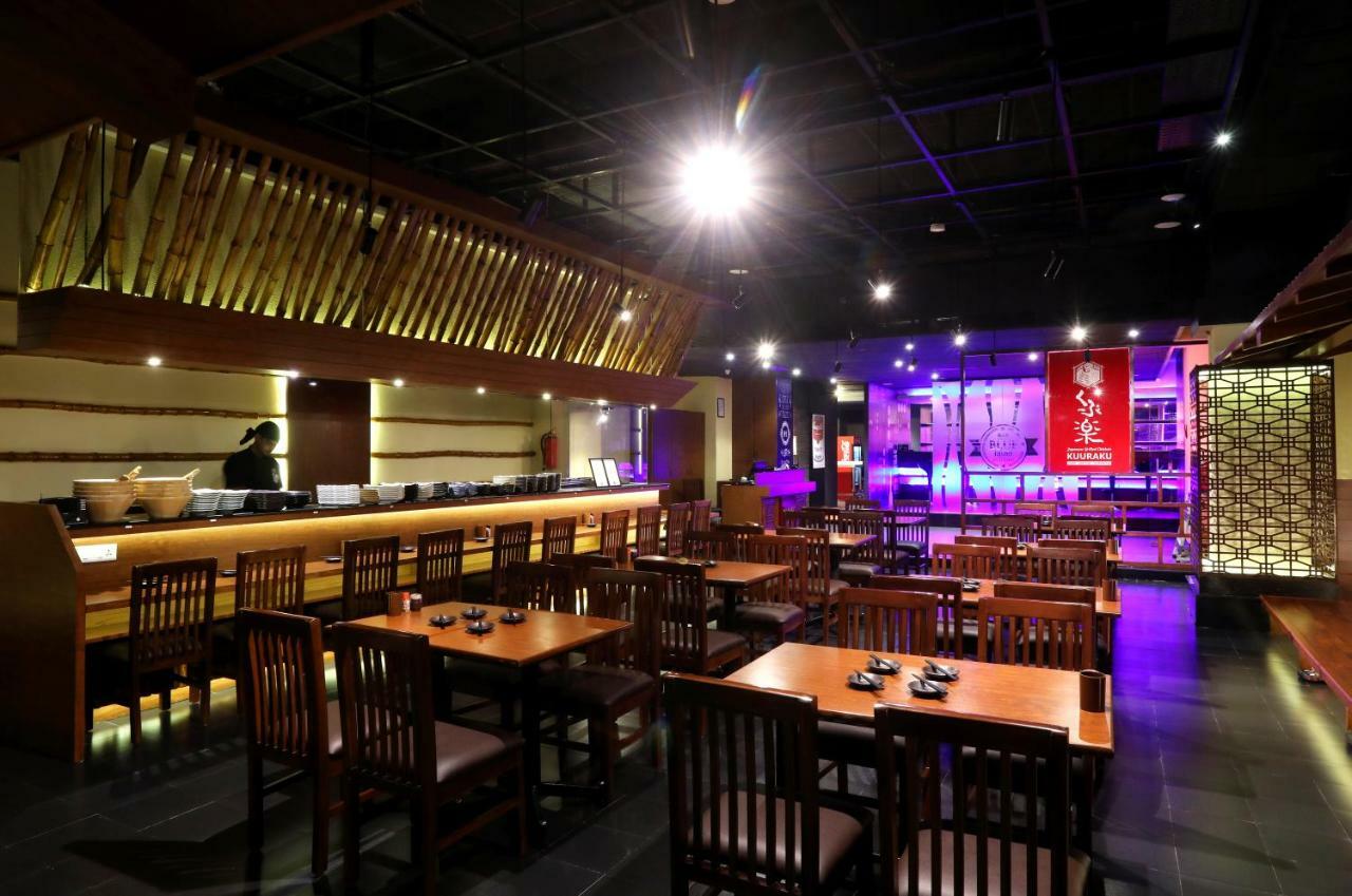 Greenpark Chennai Exterior foto Interior of a restaurant in the mall